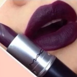 MAC COSMETICS CYBER LIPSTICK (FULL SIZE)